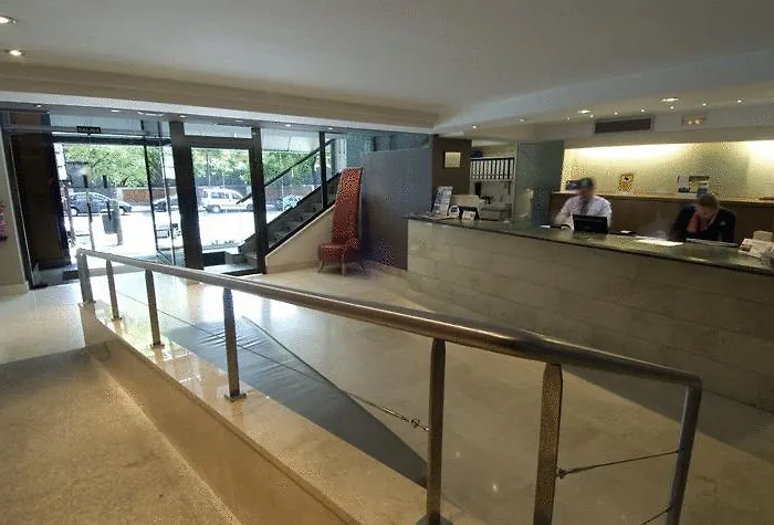 Husa Moncloa